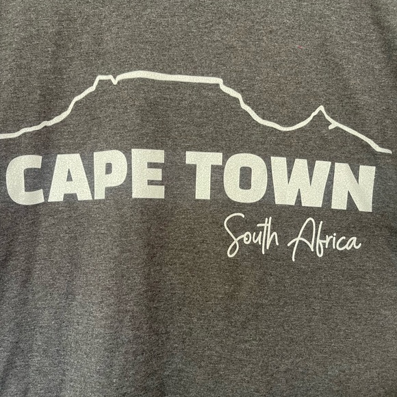 Nwt graphic grey Tshirt XL - Picture 2 of 7